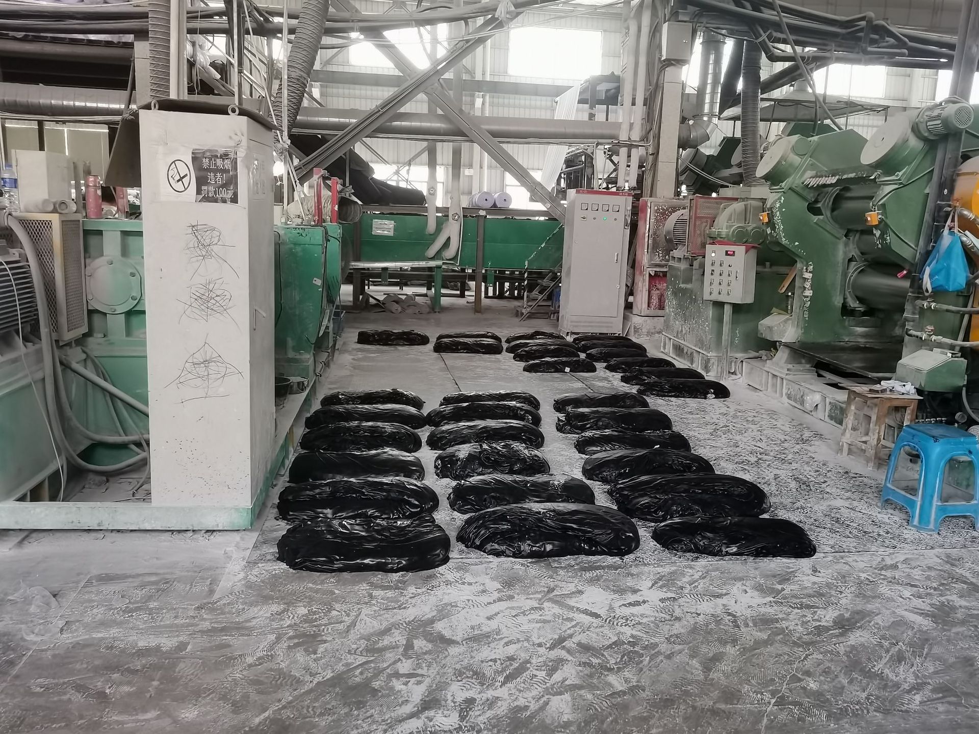 Rubber fam roll mouse pad coil raw material rubber white cloth synthetic wear-resistant non-degumming thickness 2-6mm manufacturer | PAIDU